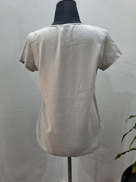 Casual Top (8/32)