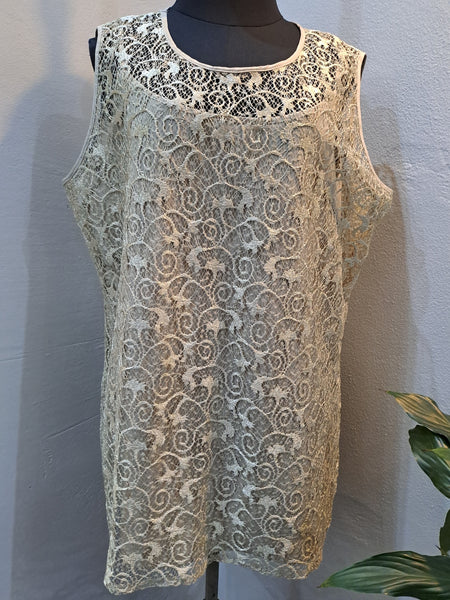 Lace Vest with Cami (18/42)