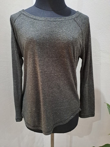 Casual Raglan Top (Medium)