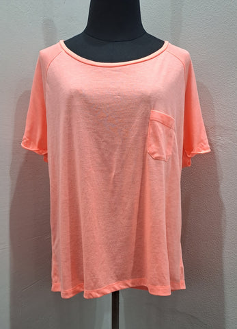 Neon Pocket Tee (16/40)