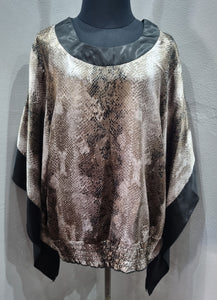 Snakeskin Print Batwing Top (14/28)