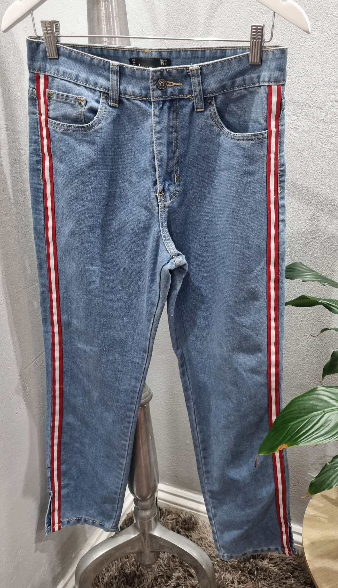 Straight Fit Denim Jeans (10/34)