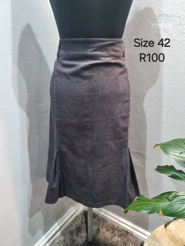 Merian Hall Stretch Denim Skirt (18/42)