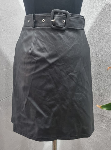 Pleather Mini Skirt (16/40)