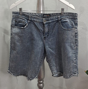 Cut Off Denim Shorts (14/38)