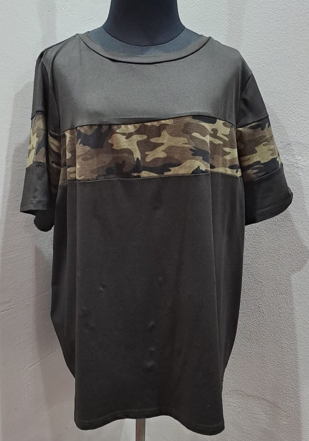 Casual Camo Top (2XL)