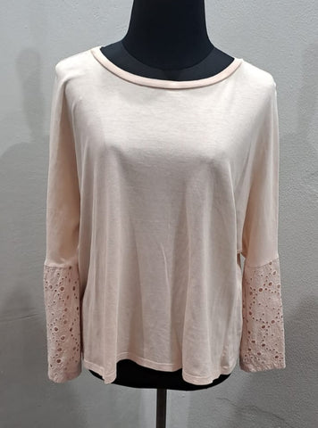 Woolies Anglaise Sleeve Top (Medium)