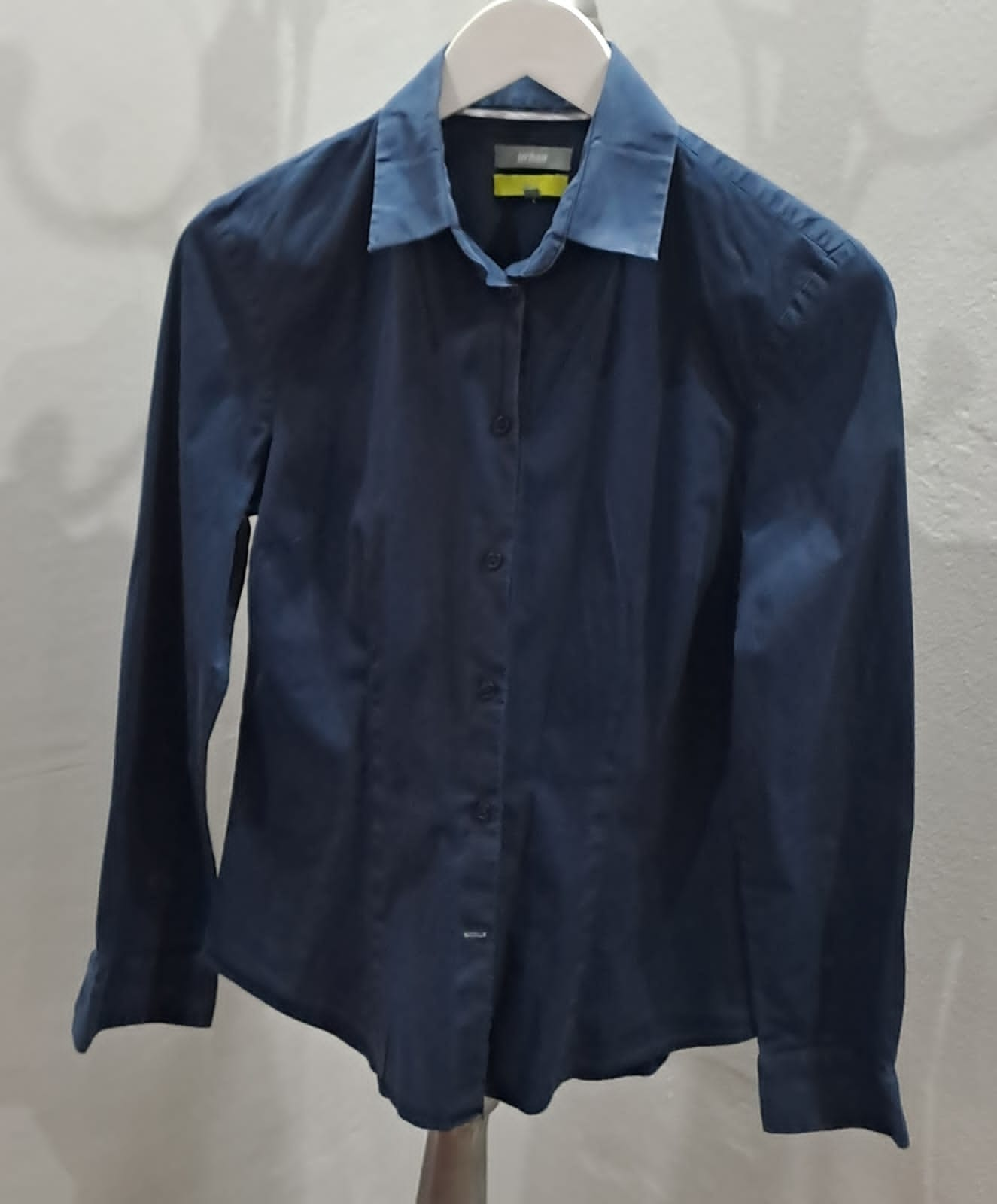 URBAN Slim Fit Shirt (Medium)