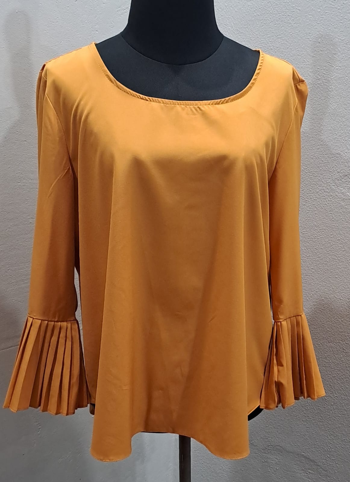 Pleated Sleeve Top (12/36)