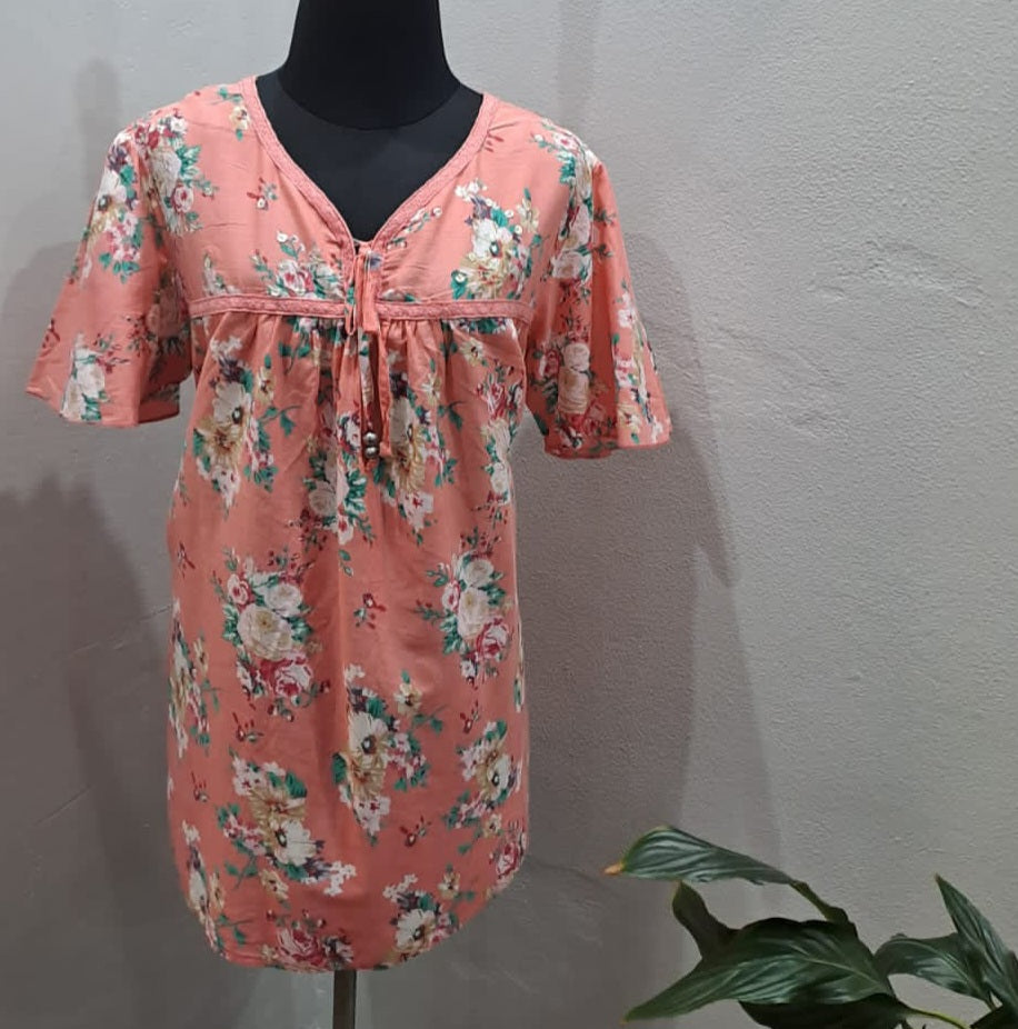 Floral VNeck Top (2XL)