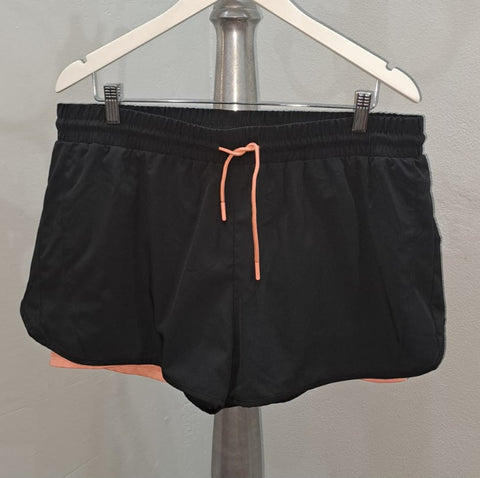 Woolies Edition Runners Shorts (Large)