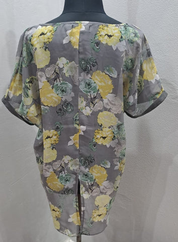 Floral Back Top (16/40)