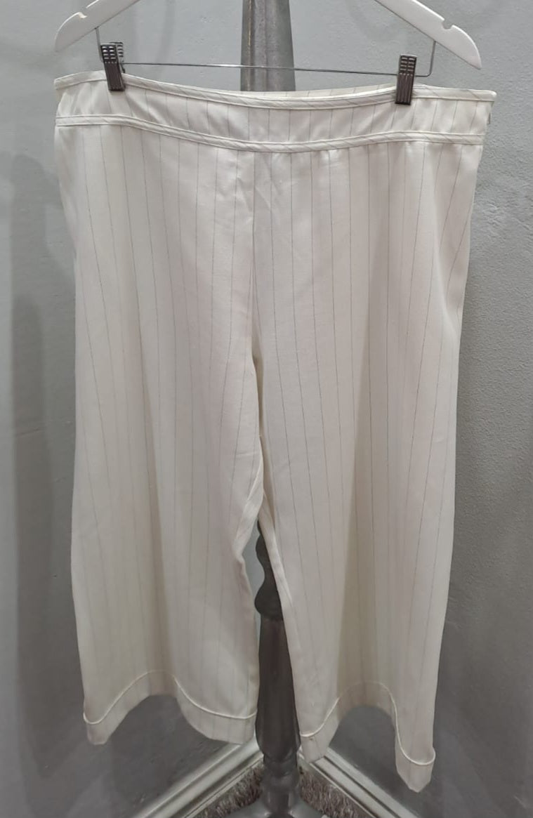 3/4 Pinstripe Pants (20/44)