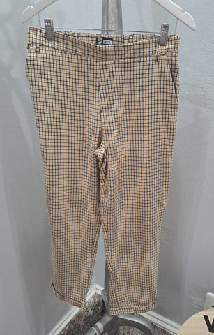 Plaid Pants (12/36)