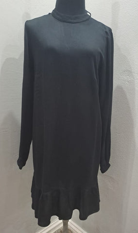 Tiered Bottom Dress (8/32)