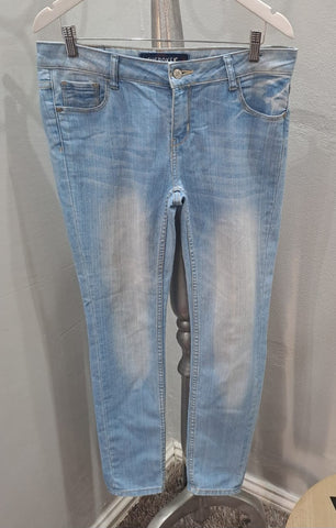 Cherokee Skinny Jeans (12/36)