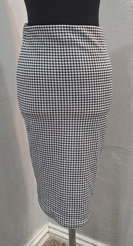 Houndstooth Pencil Skirt (6/30)