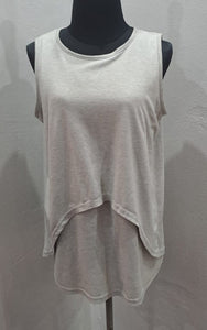 Nursing Top (10/34)