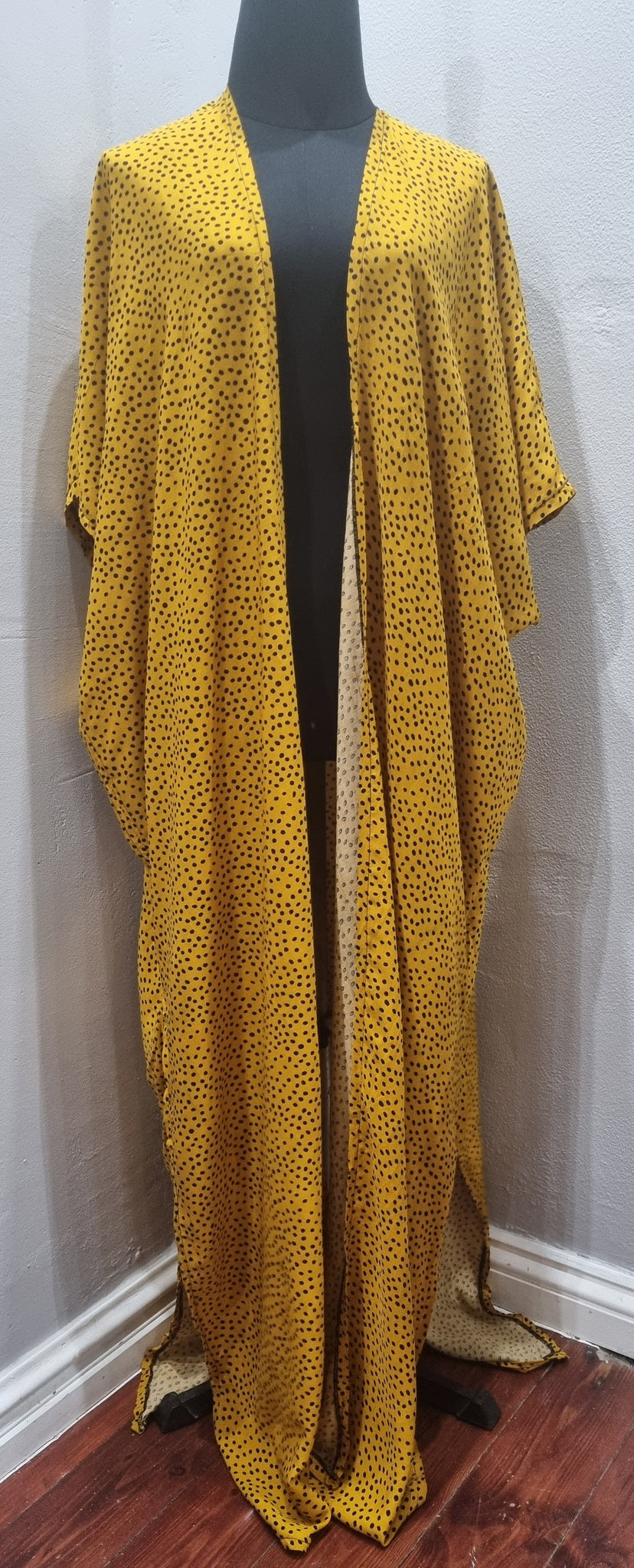 Mustard Kimono (Small - fits up to 40)