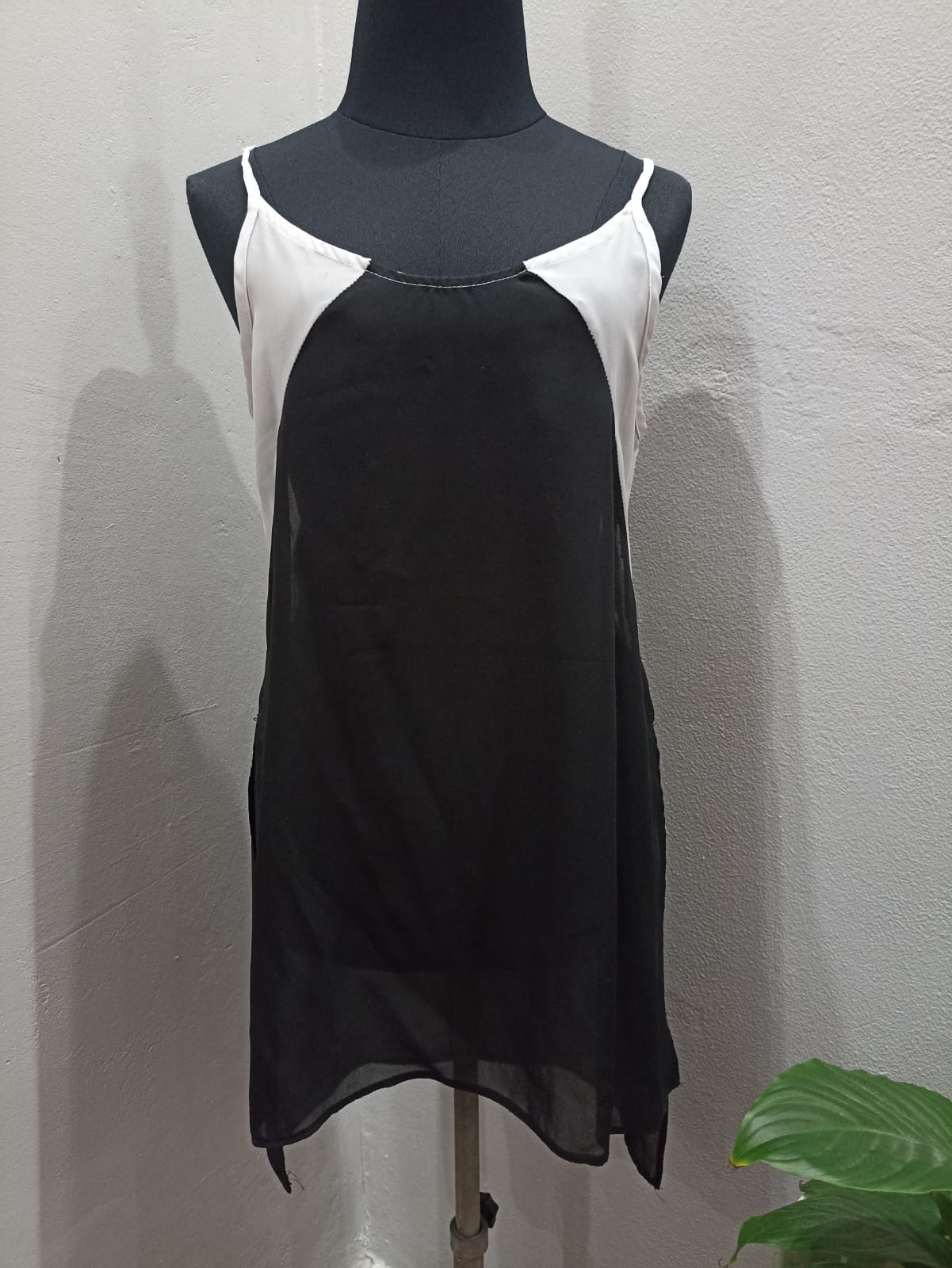 Monochrome Chiffon Top (Medium)