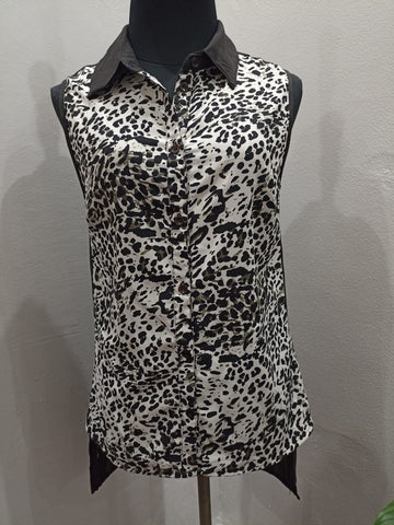 Leopard Print Sleeveless Shirt (XSmall)