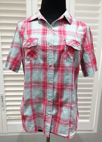 Milady's Cotton Check Shirt (8/32)